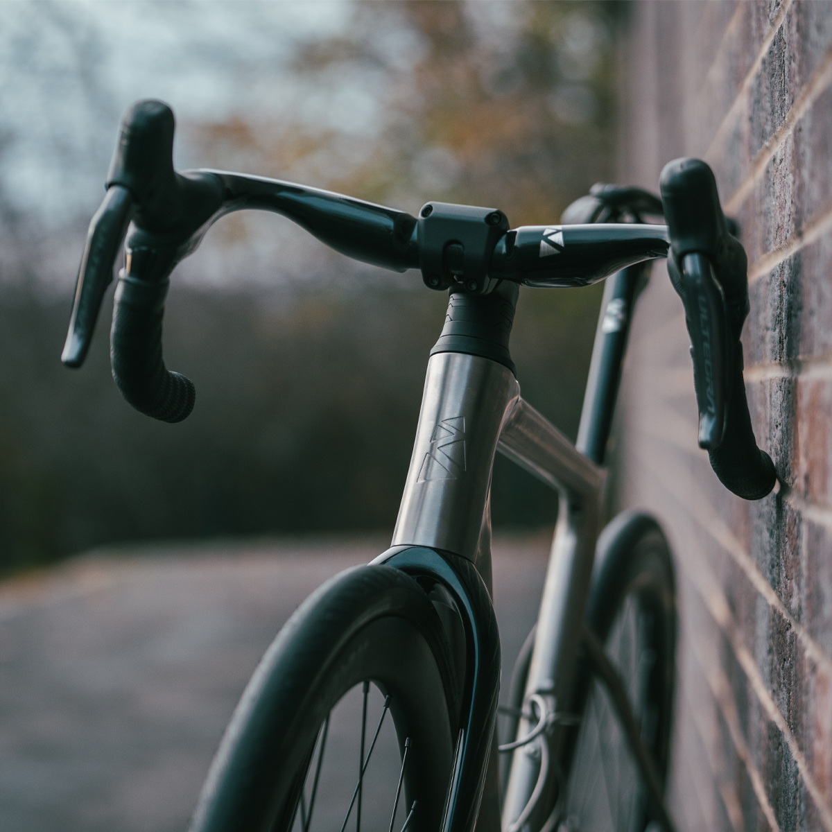 RibbleCycles's tweet image. Every ride, every season - Allroad Ti. Premium titanium for unmatched durability and performance in any weather. 🌦️🚴‍♂️ spkl.io/6004fi8zG

#RibbleAllroadTi #BuiltForMore