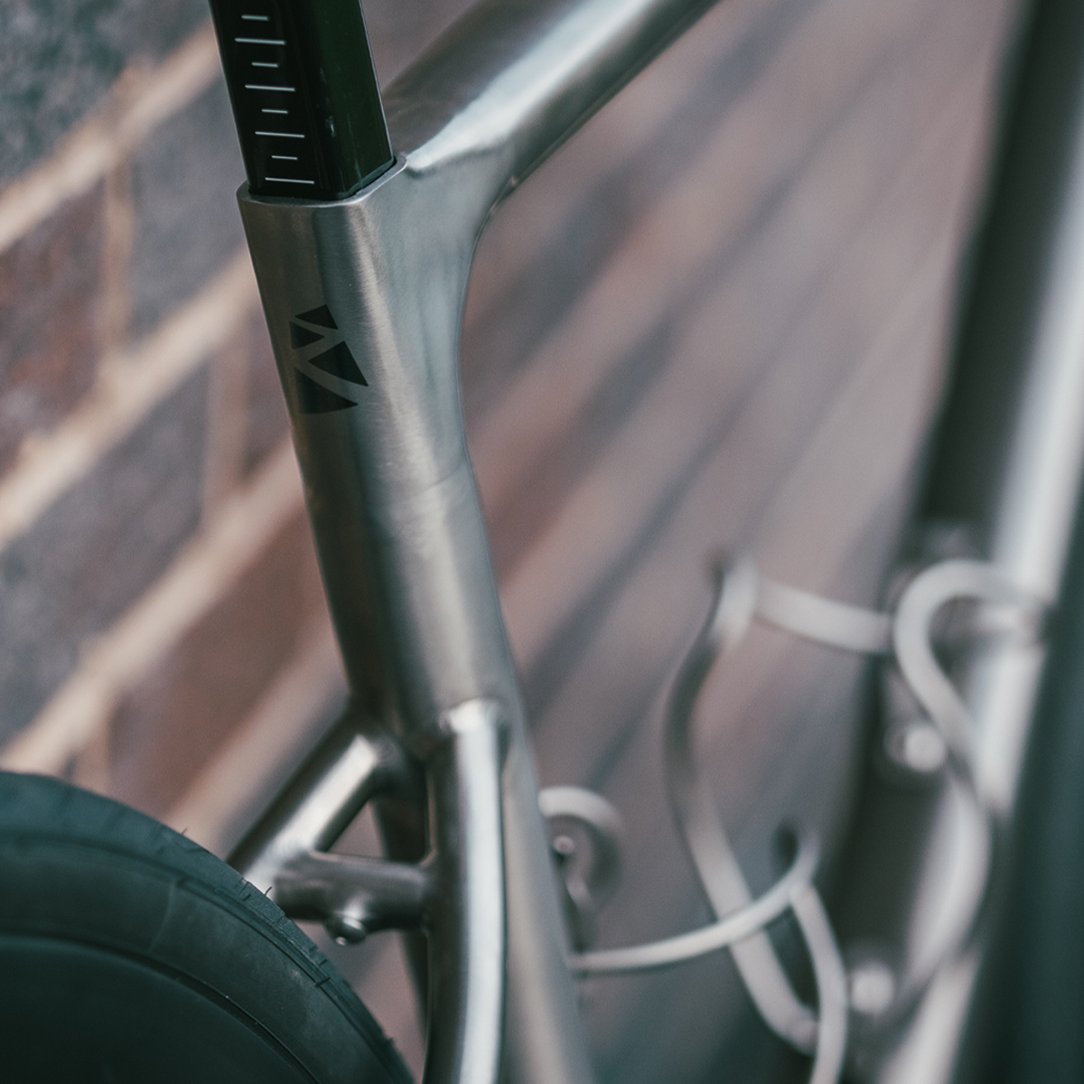 RibbleCycles's tweet image. Every ride, every season - Allroad Ti. Premium titanium for unmatched durability and performance in any weather. 🌦️🚴‍♂️ spkl.io/6004fi8zG

#RibbleAllroadTi #BuiltForMore