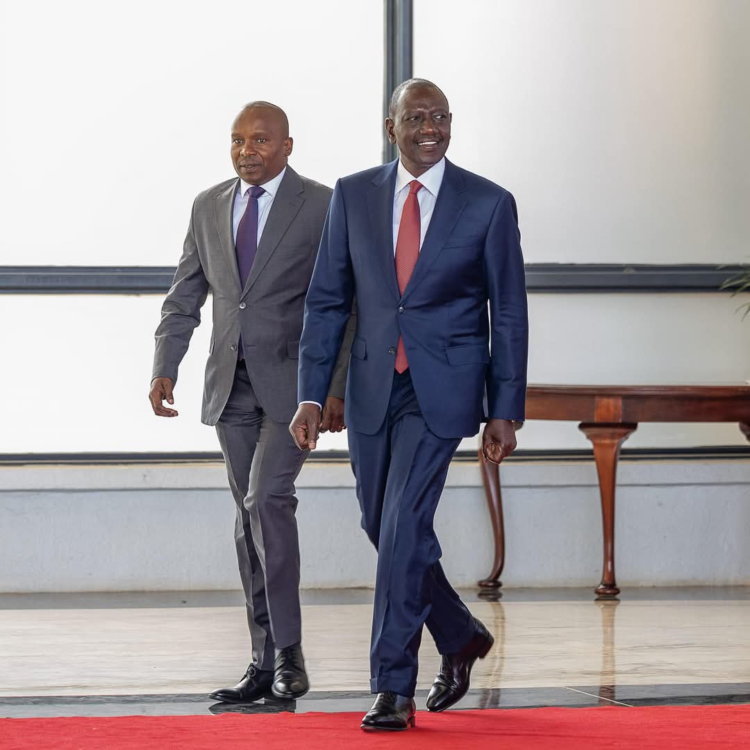 MUSADAU71373604's tweet image. We the people of mumias West love Deputy President @KindikiKithure to our core. He's a go-getter, he listens and mingles with everyone regardless of calibre. When he visited #mumias as #InteriorCS he lighted many hearts. #WeLoveYouSir.