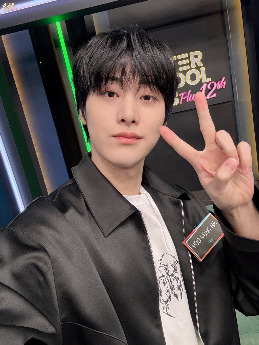 WEiparaguay's tweet photo. [📸] After School | UPDATE 250121

Después de mucho junto a WEi, fue muy agradable. 
Hoy  ASC 🍀🤍
Comenzando con la canción NOT ENOUGH
Incluso el resultado inesperado de "Image Talk" ⌯'▾'⌯
Nuestros miembros que han trabajado duro. Y gracias a todos los RUi♡
⠀
#WEi_ASC #WEi https://t.co/Efo46pqbKS
