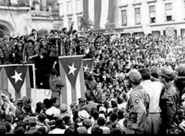#CubaVencerá  otro loco en la presidencia, más de lo mismo. 
21/1/1959, la Revolución empezaba a gatear, el aparato mediático de EEUU, montó toda una campaña internacional acusando a Fidel  y de convertir al país en un “baño de sangre” con los juicios de los tribunales