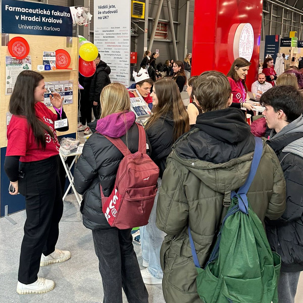 Farmaceutická fakulta Univerzity Karlovy tweet media