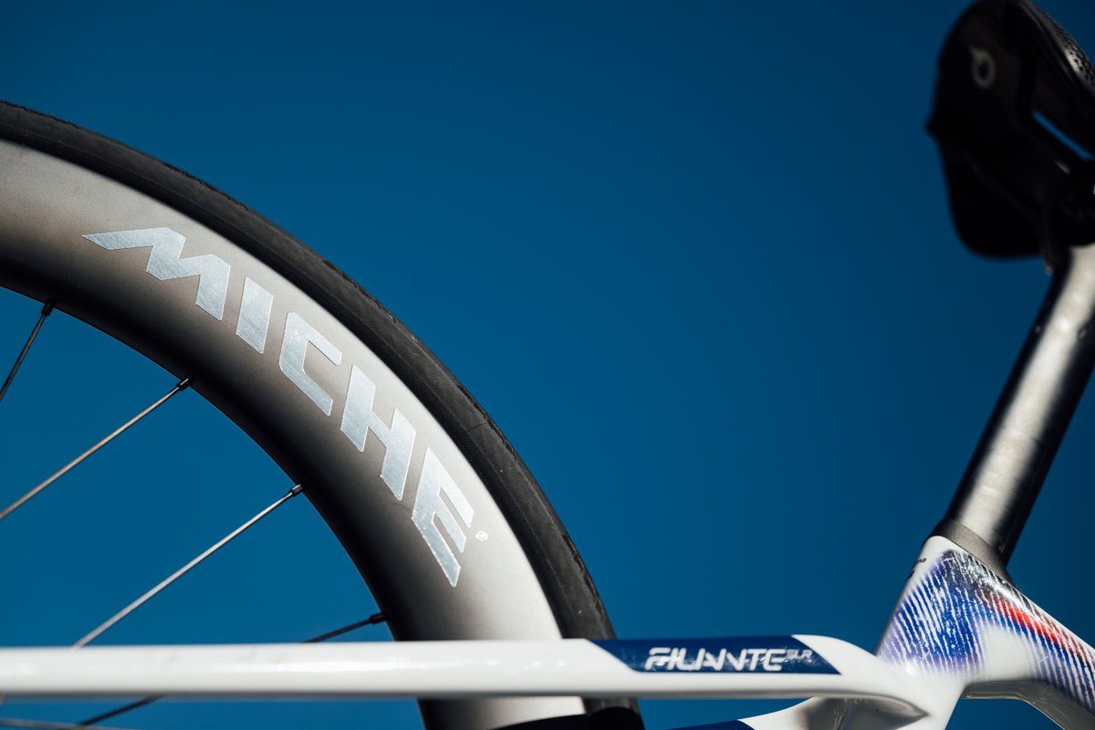 𝗦𝗻𝗮𝗽𝘀𝗵𝗼𝘁𝘀 𝗳𝗿𝗼𝗺 𝗗𝗼𝘄𝗻 𝗨𝗻𝗱𝗲𝗿 🌏
📸 Wilier Triestina - Chris Auld