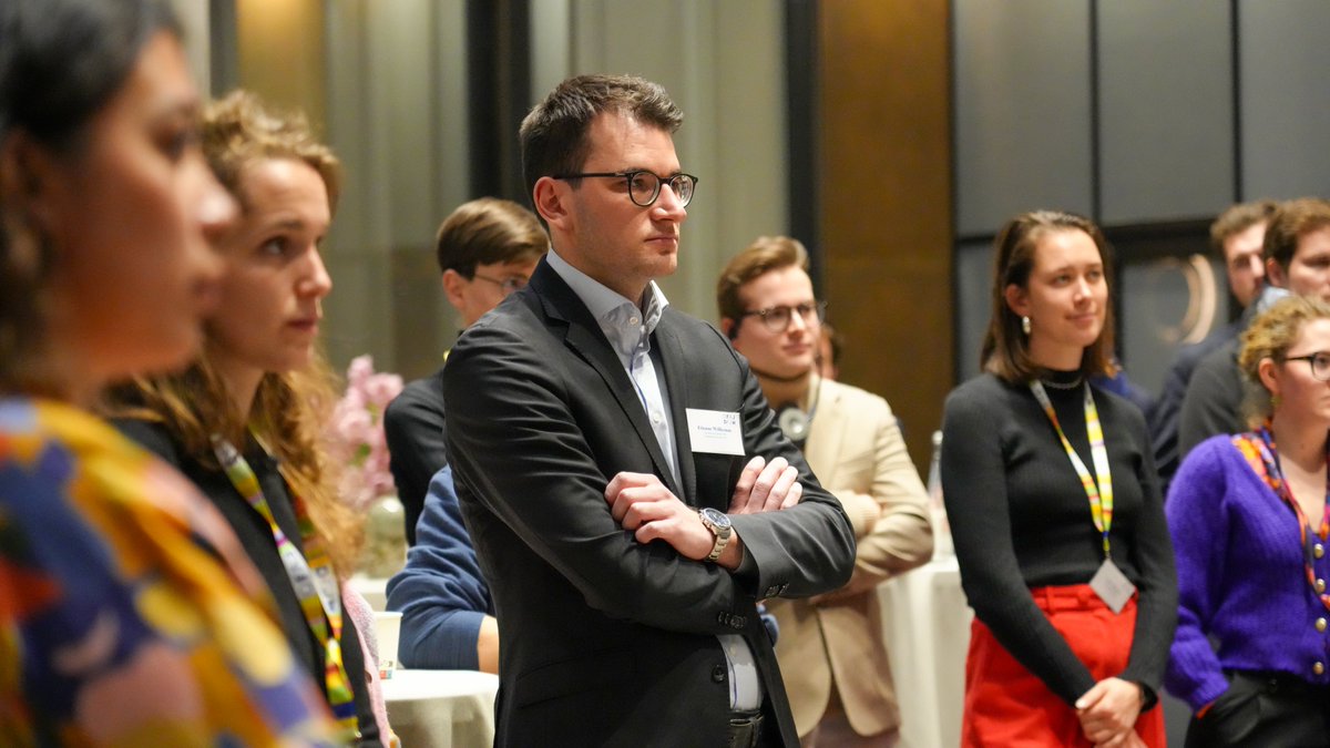 ofaj_dfjw's tweet photo. L'innovation passe par les jeunes, et donc par la #GenerationEU car c'est elle qui contribue à dessiner l'avenir des relations 🇫🇷-🇩🇪 au sein de l'Europe ! Merci @ODDO_BHF @Siemens_France @AXA pour la discussion passionnante qui lance parfaitement la 3e édition de notre programme https://t.co/nImFhddQVH