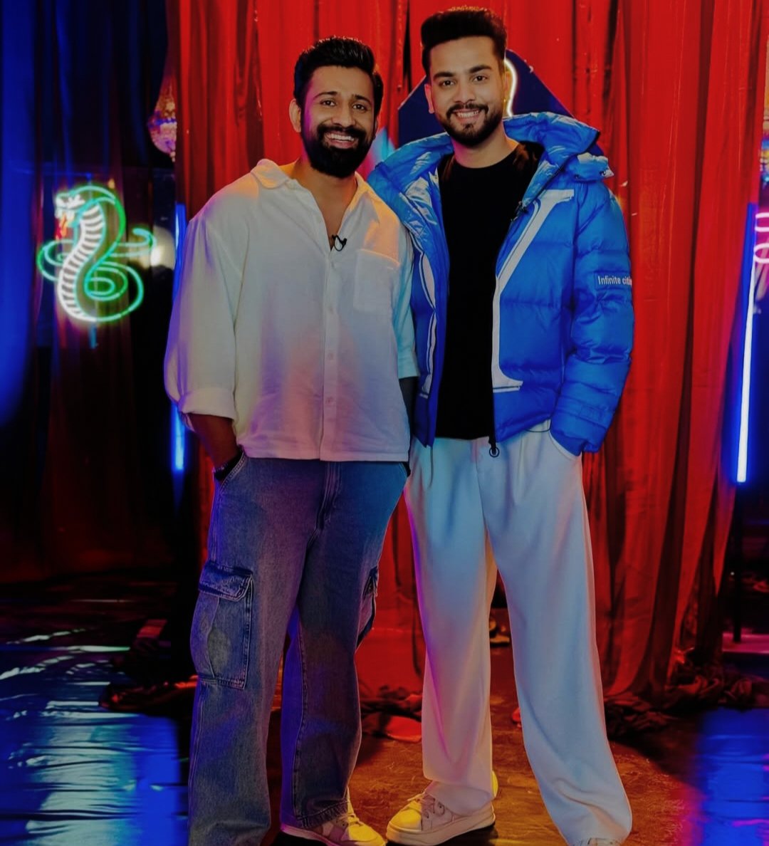 Lo bhai ye phod cast b aa gya 🤣🤣🤣
Yaha kon roast karega ,ya media ko hi roast karnege 😂 
#ElvishYadav #ElvishArmy