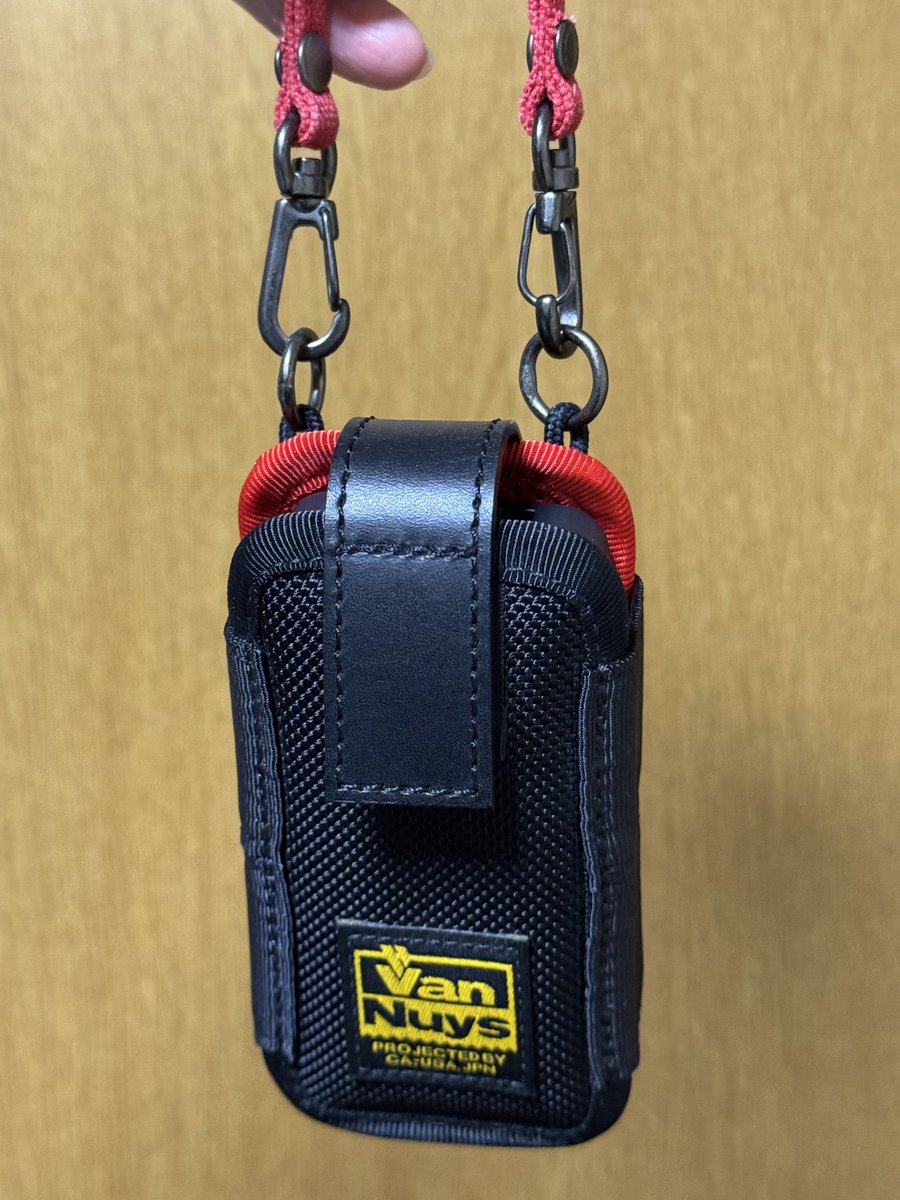 jm3lgf's tweet image. Anker Power Bank 533を、試しにVanNuysのケースに入れてみたらピッタリフィット😆
#Anker #VanNuys