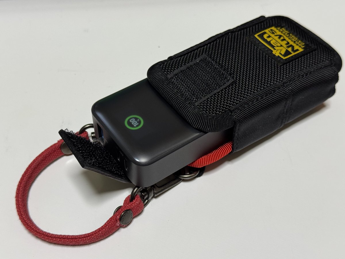 jm3lgf's tweet image. Anker Power Bank 533を、試しにVanNuysのケースに入れてみたらピッタリフィット😆
#Anker #VanNuys