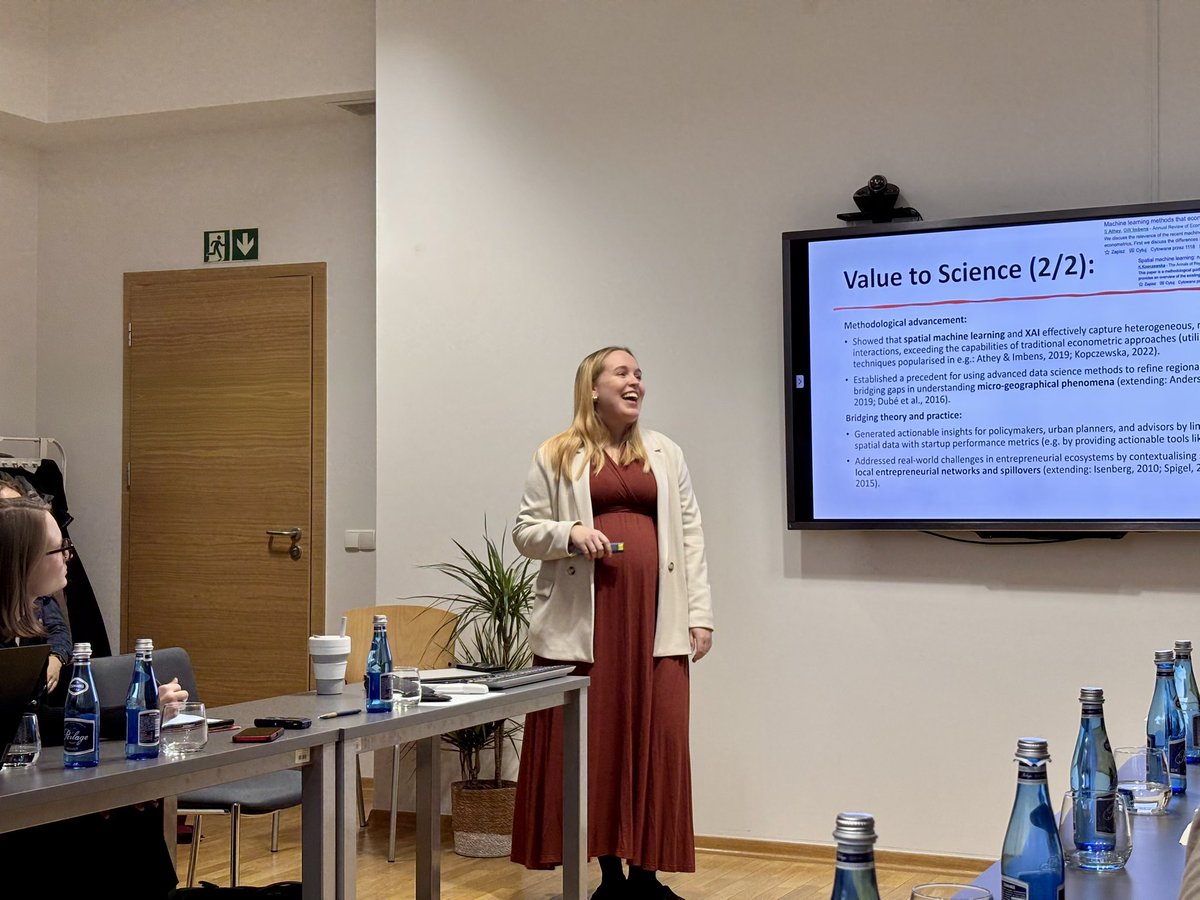 Maria Kubara tweet media