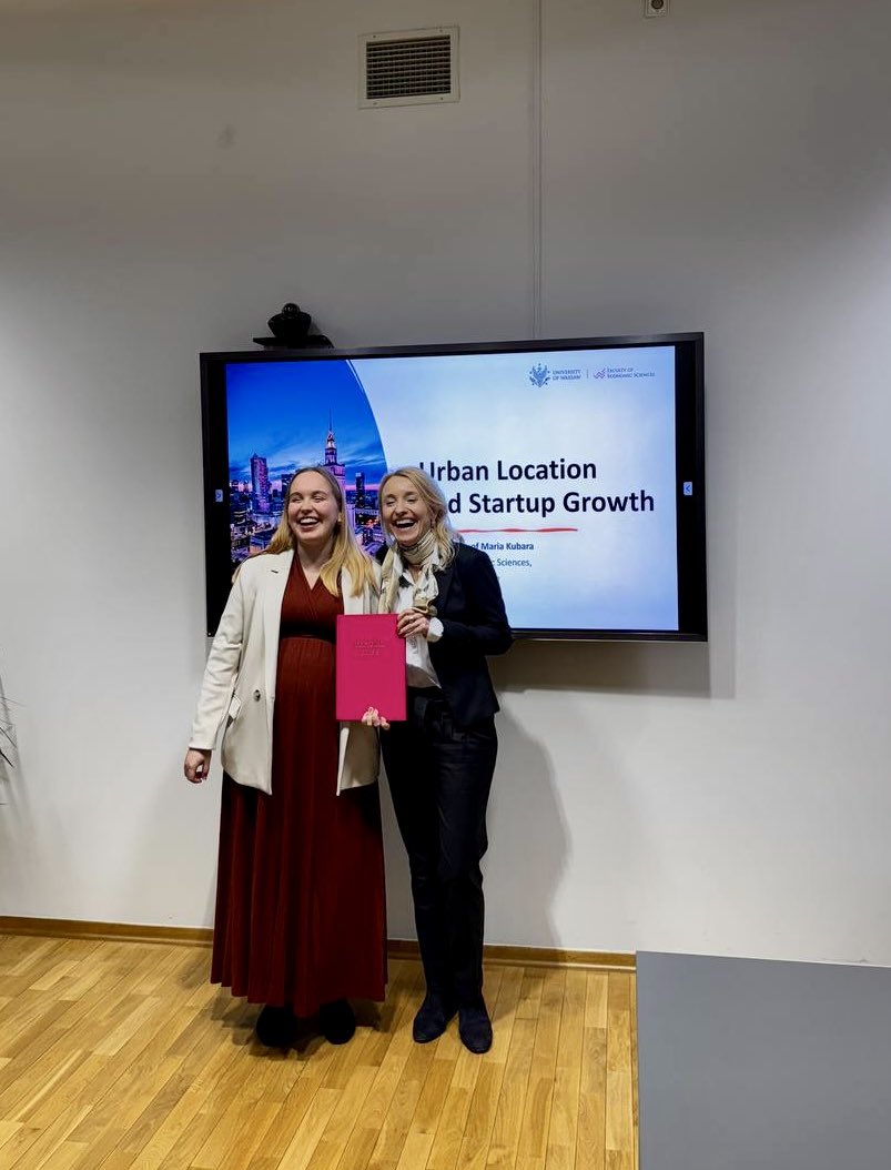 Maria Kubara tweet media