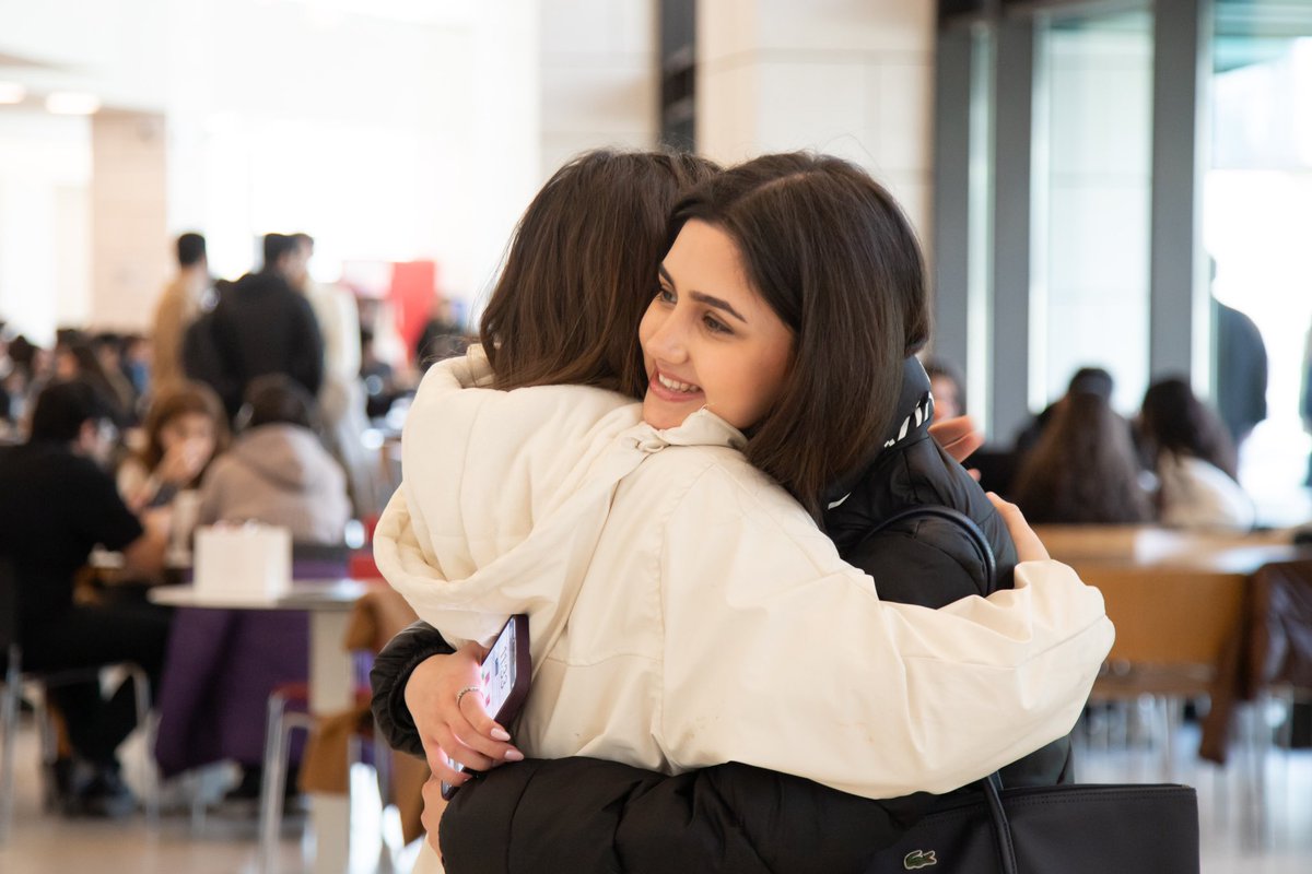 ADAUniversity's tweet photo. 📚#Backafterbreak
🔔Spring semester has started.
Hugs, reunions, and positive vibes are in the air.
🔔Yaz semestrinə başladıq.
Yenidən görüşən dostlar, müsbət enerji və növbəti uğurlara start. https://t.co/uj8a6U74ue