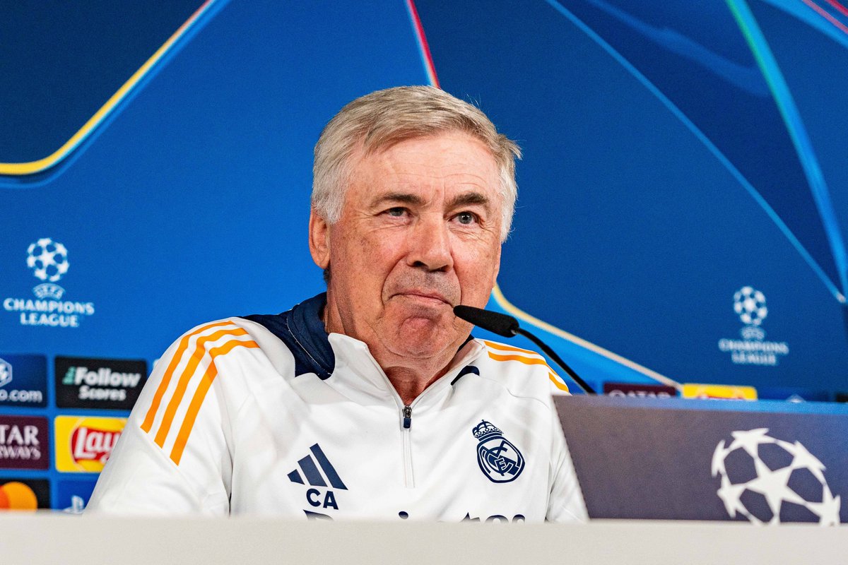 🚨 Carlo Ancelotti : « 𝗝𝗲 𝗻'𝗮𝗶 𝗮𝗯𝘀𝗼𝗹𝘂𝗺𝗲𝗻𝘁 𝗽𝗮𝘀 𝗱𝗲́𝗰𝗶𝗱𝗲́ 𝗱𝗲 𝗾𝘂𝗶𝘁𝘁𝗲𝗿 𝗹𝗲 𝗥𝗲𝗮𝗹 𝗠𝗮𝗱𝗿𝗶𝗱… 

J'espère rester 4 ans de plus, comme le président Florentino Pérez.

𝗖𝗲 𝘀𝗲𝗿𝗮𝗶𝘁 𝗽𝗮𝗿𝗳𝗮𝗶𝘁 𝗽𝗼𝘂𝗿 𝗳𝗮𝗶𝗿𝗲 𝘂𝗻 𝗴𝗿𝗮𝗻𝗱 𝗮𝘂