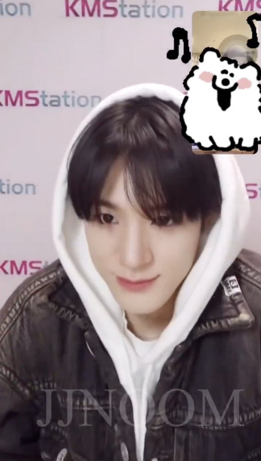 도토리 tweet media