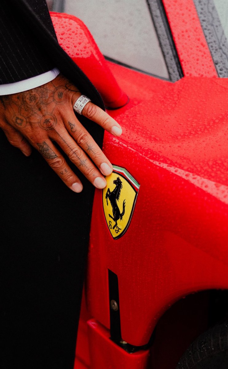 Lewis Hamilton x Ferrari