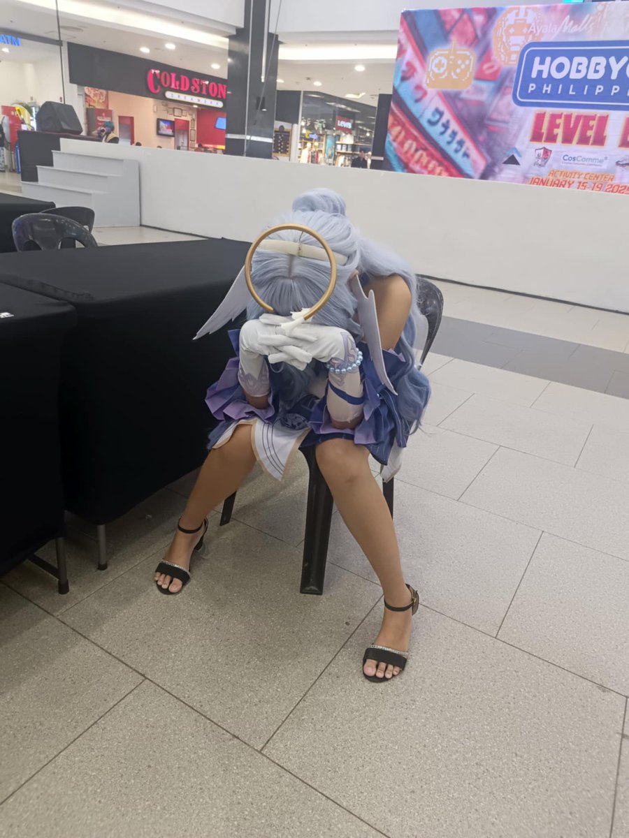 Am alive (i am in the picture) lol

Will post art again soon