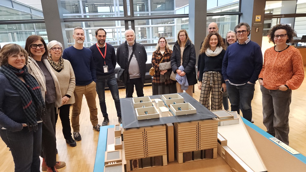 #AliancesDArxiu🤝🏻| Ens visita l’equip de la Subdirecció General d’Organització, Informació i Difusió i els arxivers de l’Arxiu Central del Departament de Presidència🏛️

📂Treballem junts per millorar el tractament i la conservació de la documentació del <a href="/govern/">Govern de Catalunya</a> i els presidents