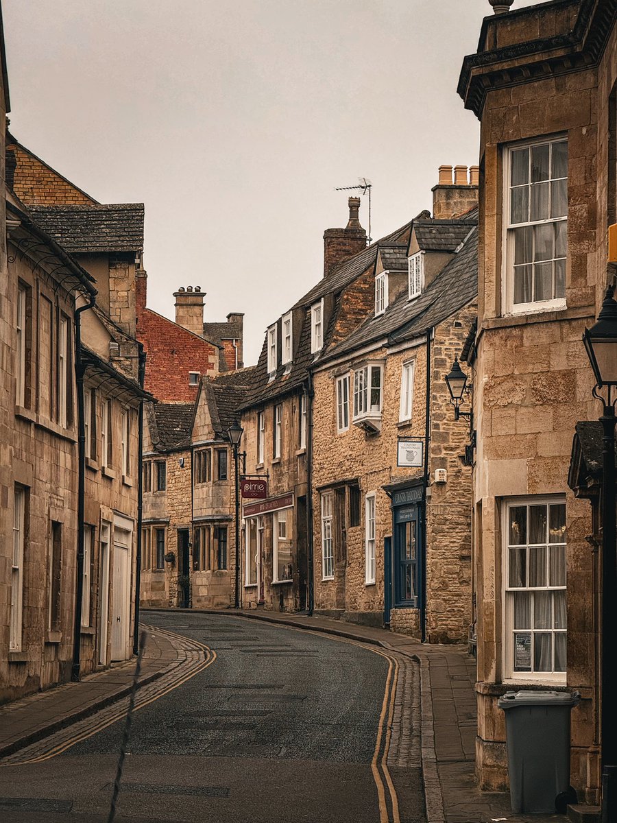theoldbuilding's tweet image. Stamford this morning. Looking beautiful.
I won’t be posting on this platform for the foreseeable so if you like my photos I am on Instagram, threads, bluesky and videos on TikTok. Thanks for all the likes. 👋