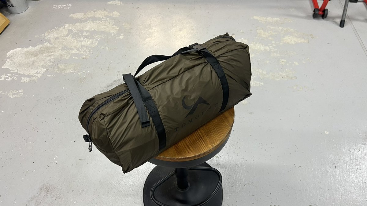 S15PANDEM's tweet photo. グランドシート入れてもテント袋は余裕があるから小さいテーブルとかなら入りそう https://t.co/vdqCSpS0kM