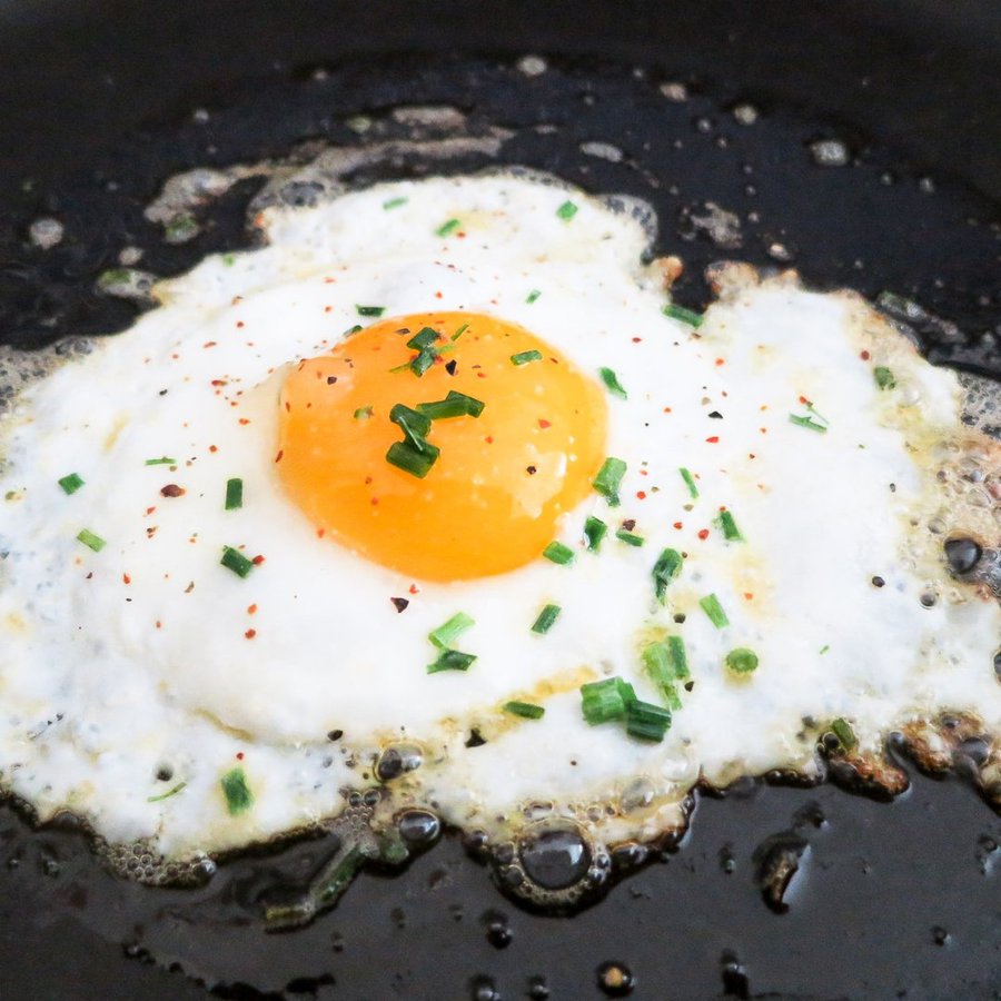 Longevity_EDU's tweet photo. You've been lied to. 

The foods they say are killing you… 

Are actually superfoods. 

Eat these 6 foods everyday:

#1: Eggs https://t.co/A89sT2TULI