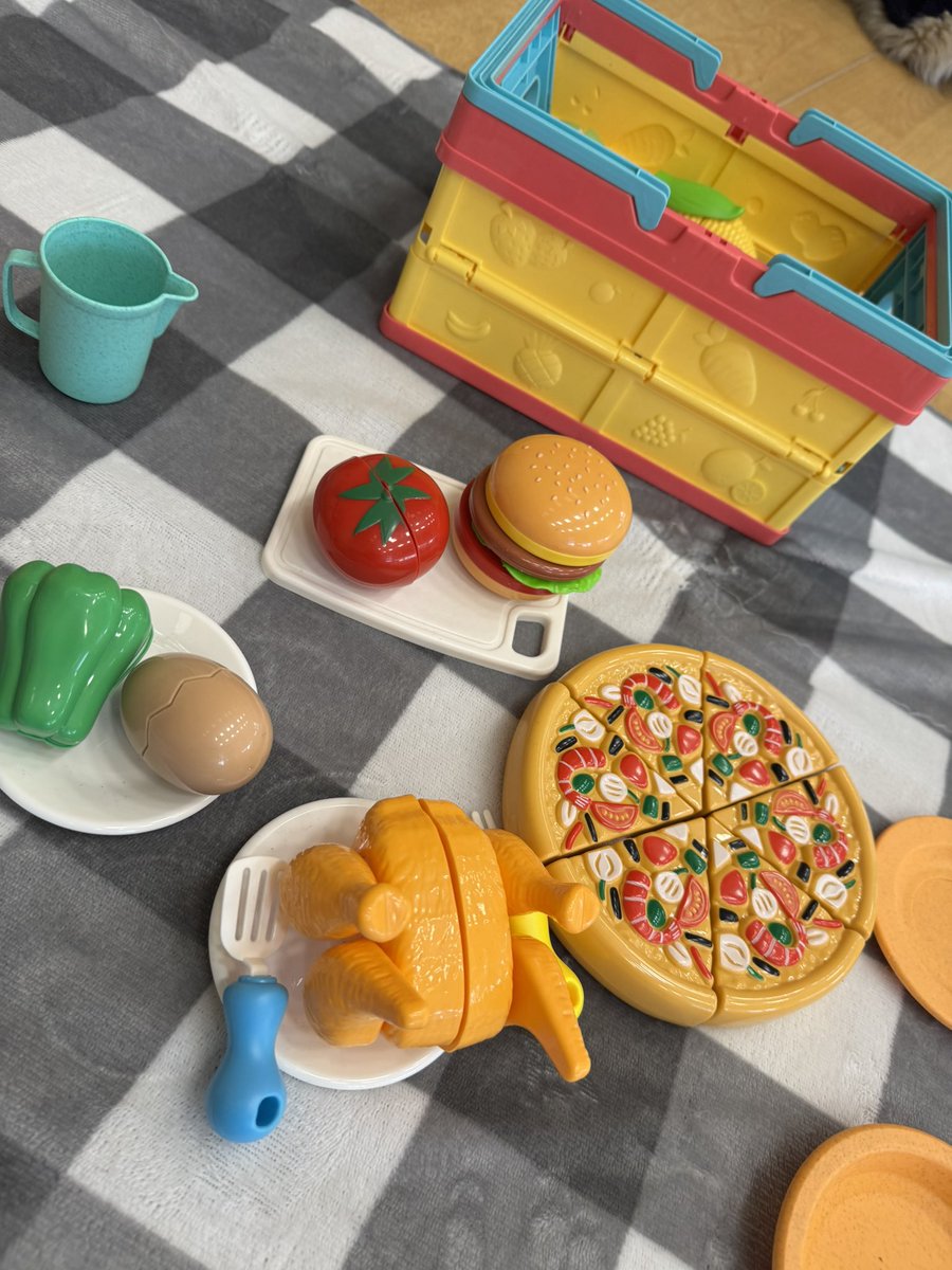 We are ready for an imaginative play at lunch time club today ✨An opportunity to foster emotional, physical and social growth in a caring and supportive environment ❤️ <a href="/foxfield/">FoxfieldPrimary</a>