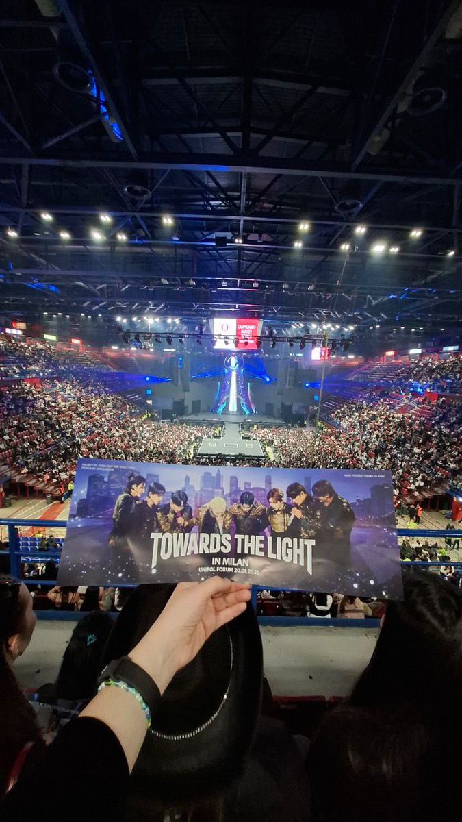 ateezitalia_'s tweet photo. A voi che avete trasformato un sogno in realtà: siete statə incredibili e insieme abbiamo creato un ricordo che terremo nel cuore per sempre 😭

Non vediamo l’ora di poter tornare a sorprendere i nostri 8 pirati. 
Grazie, grazie, grazie di cuore, ATINY ❤️🇮🇹

#ATEEZinMilan #ATEEZ #에이티즈@ATEEZITALY_