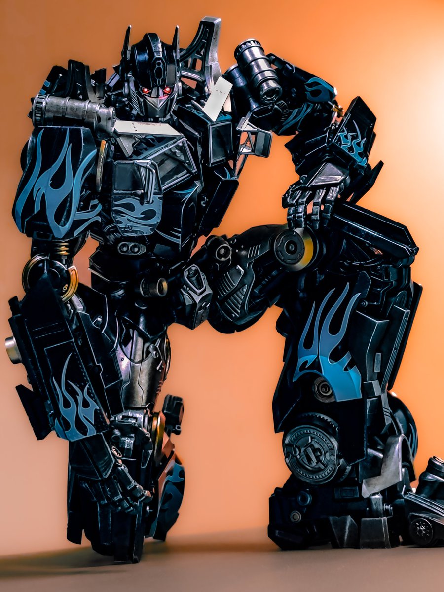 𛂡𛃵𛁋𛀶 tweet media