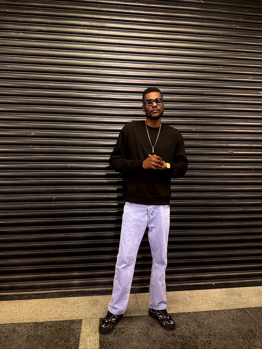 Elle te trompe parce que tu n’es pas attentionné.
Les femmes aiment l’attention, l’affection et le respect 🖤