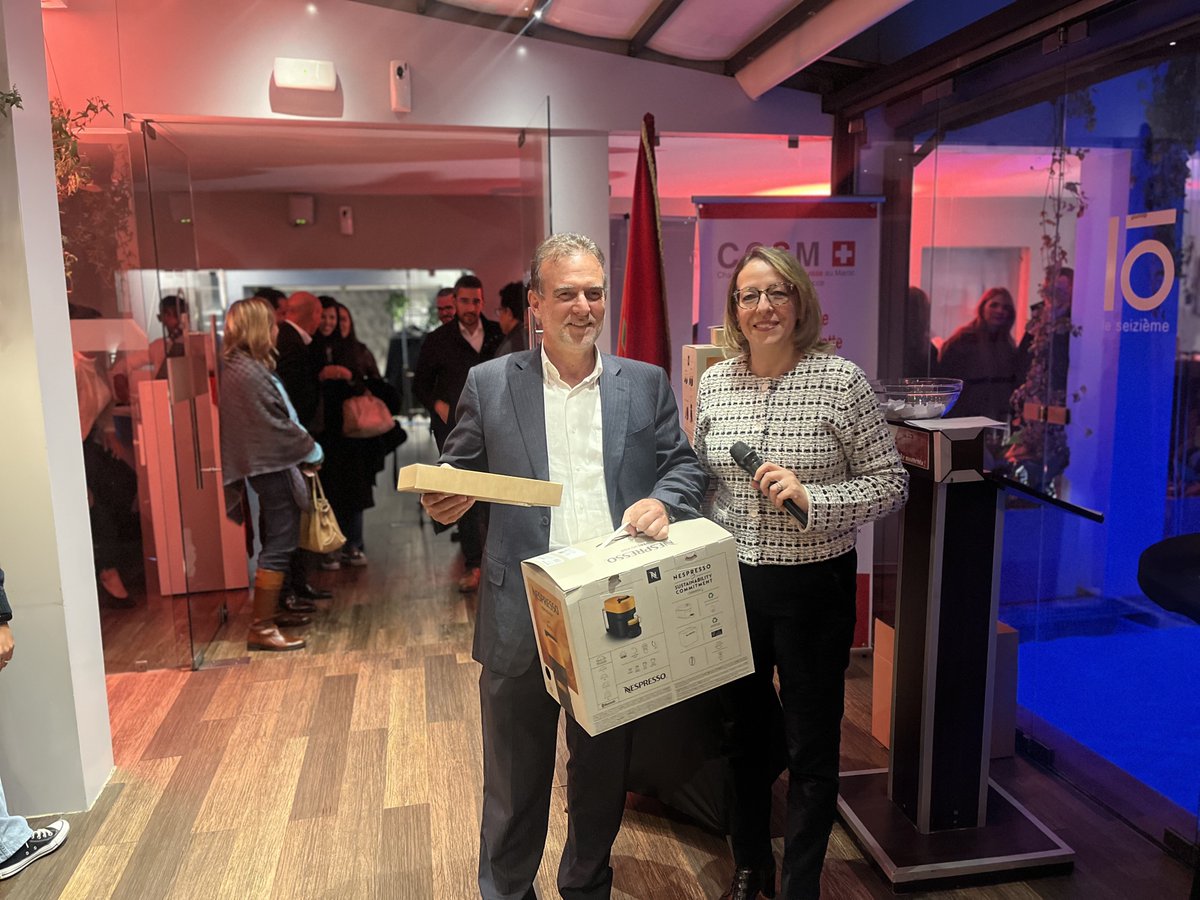 CCSMaroc's tweet photo. ✨🍸 Célébration de la Soirée Suisse "Fondue et Raclette" 🫕🧀

Bravo aux gagnants des tombolas, qui ont pu repartir avec des souvenirs mémorables. 🏆🎁 https://t.co/s8nWBUdekG