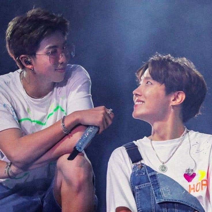 ARMYNNNN18's tweet photo. อยากจะขอเช็คประชากรชาว #นัมซอก หน่อยค่าาาา ถ้าเราอยากจะจัดคาเฟ่เล็กๆเป็นคาเฟ่ของชาว #namseok จะมีใครสนใจมามั้ยคะ อยากสนองนีสชาวชิปเปอร์แบบเราเอง🥺👉👈
#Monhope #Namseok https://t.co/YIWtQrylYZ