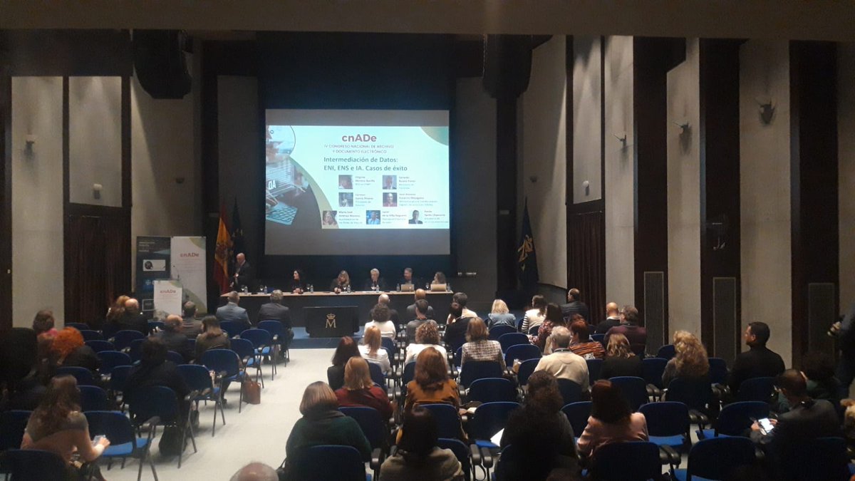 🔴 EN DIRECTO en #IVcnADe: Mesa sobre el intercambio de datos entre AAPP y el papel de la #IA y la identidad digital en el marco del Reglamento #eIDAS2.
🎙️ Modera: Virginia Moreno <a href="/REDFEMP_TyP/">Red Transparencia y Participación - RED FEMP</a> 
💬 Con expertos de AGE, EELL y comunidades autónomas.
📍 Auditorio ¡Vente y síguela!