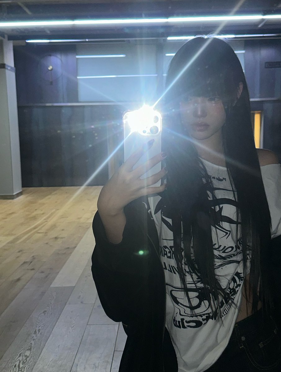 [#보은]

‧₊˚❀༉‧₊˚.

#CLASSy #클라씨
#BOEUN