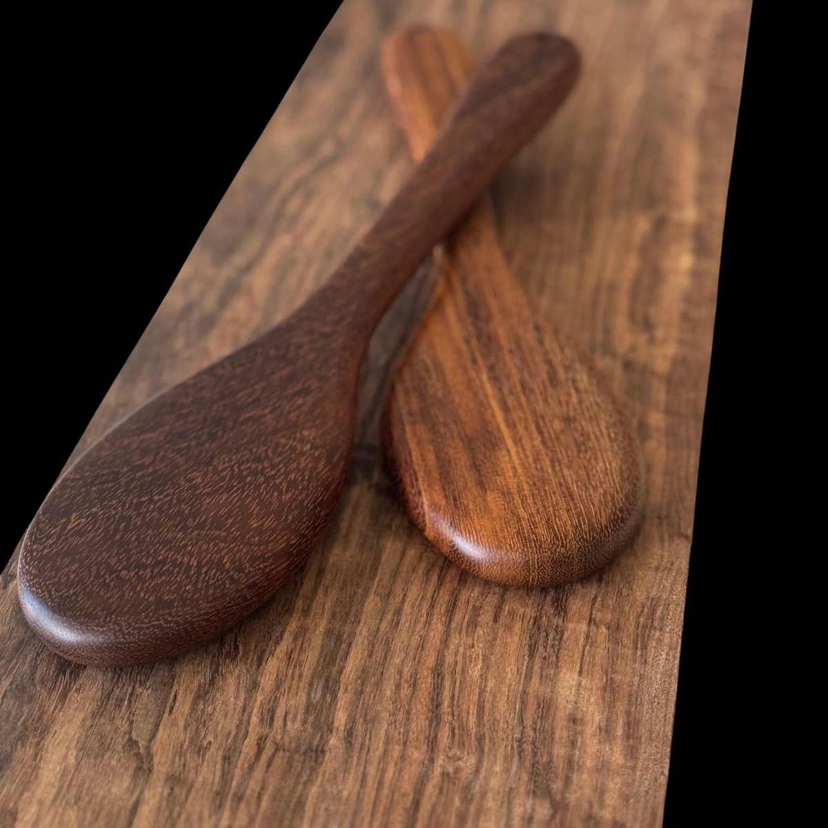 RedSpanking's tweet photo. It’s time for #FreePaddleFriday!!! 

RT for a chance to win an LRS Genuine Teak Bath Brush Style Spanking Paddle in your choice of lighter or darker toned Teak. 

Winner will be announced 1/24/2025. 🎉 Don’t forget to follow us! #Spanking #PaddleParty 

https://t.co/TnLzhhiN1Q https://t.co/7Qt3Jot5tQ