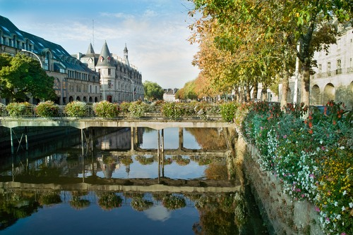CompareFerries's tweet photo. 🌺🚘The best road trips from St Malo🚘🌺 Visit 👉https://t.co/dkOJ2E3gde - for more info! https://t.co/DFuN6fohR3