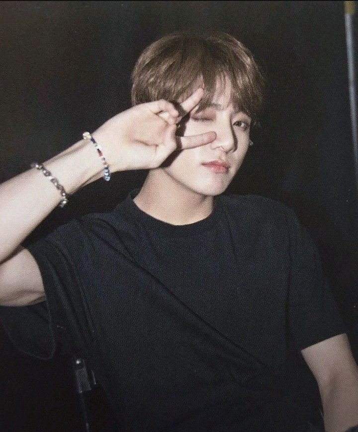 distoryapuy's tweet photo. 𝑬𝑺.𝑬𝑴.𝑲𝑨?

—Kisah cinta biasa anak remaja.

Jeon Jungkook few tweets au
©apuy https://t.co/ajPKvDympE