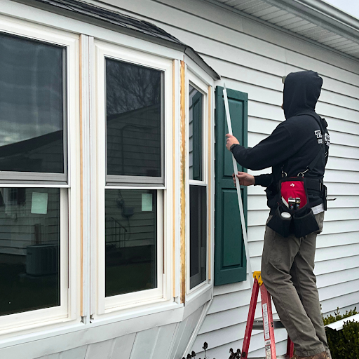 ThermalGard4273's tweet image. Bow windows are more than just a beautiful feature—they bring practical benefits to your home, too! Here’s why homeowners love them:
1️⃣ Enhanced Curb Appeal
2️⃣ More Natural Light
3️⃣ Increased Space
4️⃣ Energy Efficiency

#BowWindows #HomeImprovements #EnergyEfficiency