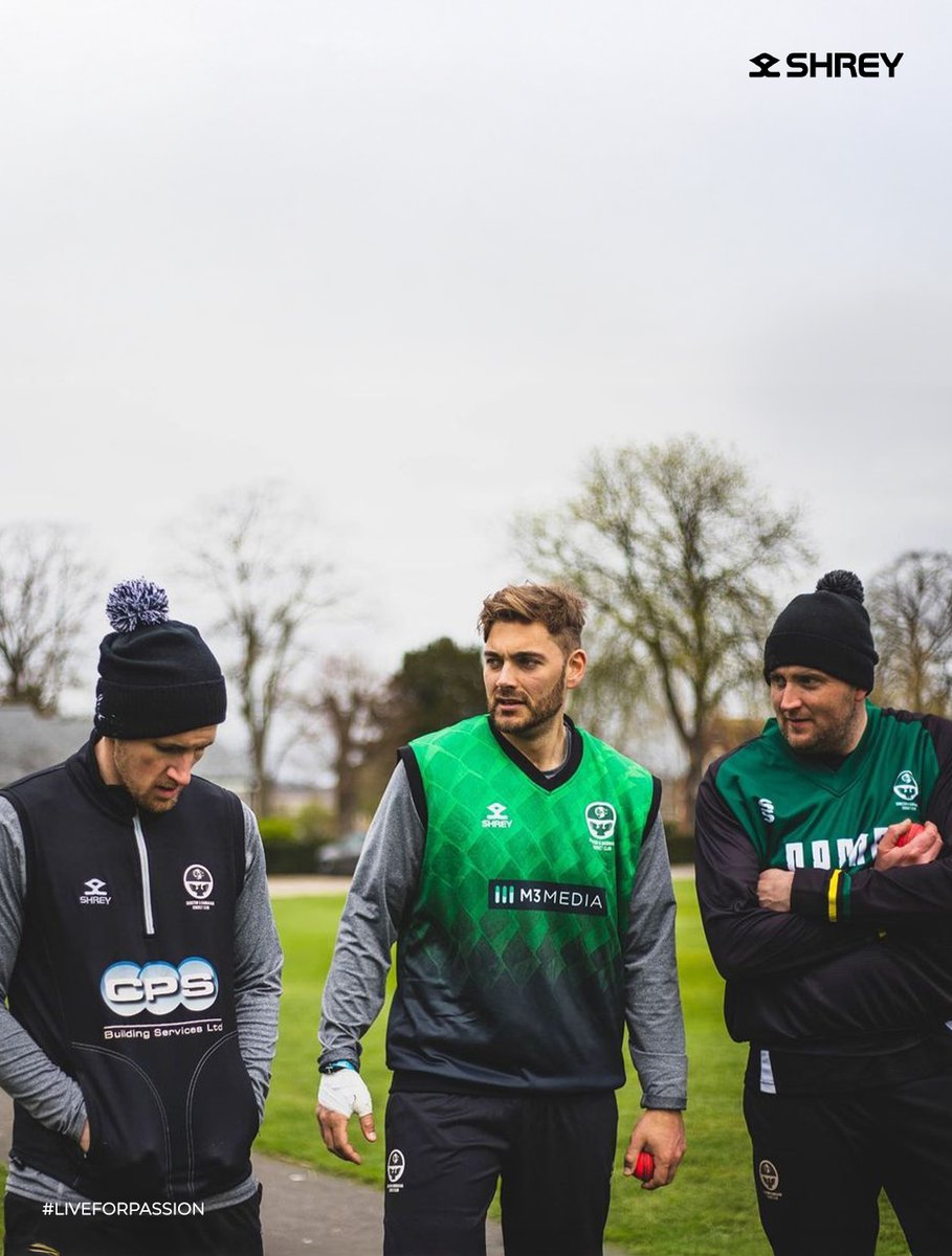 ShreySports's tweet image. Winter’s got nothing on us! ❄️🔥 Stay warm and unstoppable with the Shrey Performance Gilet and our winter sweaters. Windproof, heat-retaining, and built for action—gear up for the chill in style! 💪

 #ShreyWinterGear #StayWarmPlayHard #PerformancePerfected