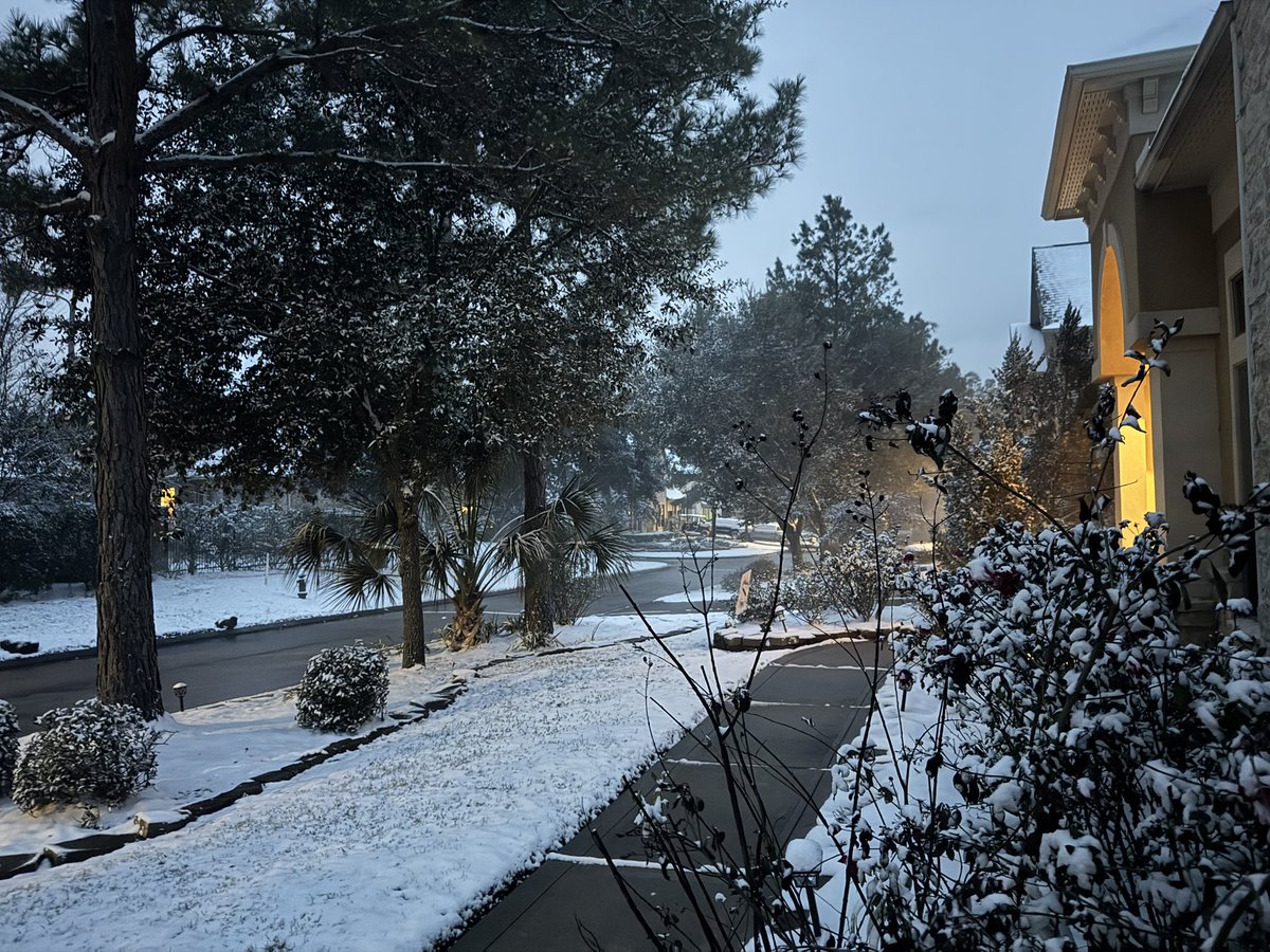 PatrickMedRep's tweet image. We don’t get this often in the Woodlands!   Enjoy it!!!