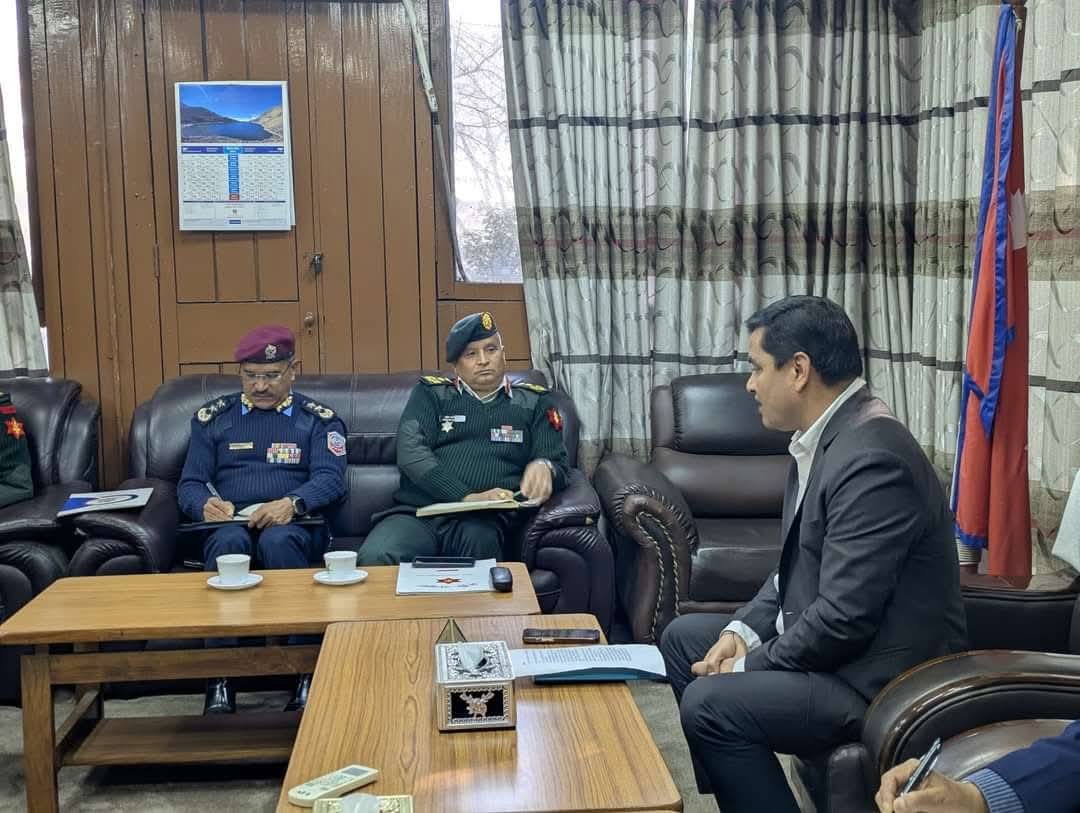 स्वास्थ्य तथा जनसंख्या मन्त्री प्रदीप पौडेलले सुरक्षा निकायका अस्पताल हरू संग सहकार्य प्रस्ताव गरेका छन्, यसभन्दा अगाडि गगन थापा स्वास्थ्य मन्त्री हुँदा सैनिक अस्पताल लाई सर्वसाधारण का लागि खोलेका थिए ।
जयनेपाल