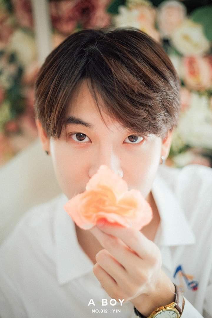 TheoryofYinWar's tweet photo. ขอบคุณที่เติบโตมาอย่างดี 

#WeStandwithYinAnan 
BESIDE YOU A WONG 
#หยิ่นวอร์ #yinyin_anw @yinyin_anw https://t.co/z0RUuNIcT6