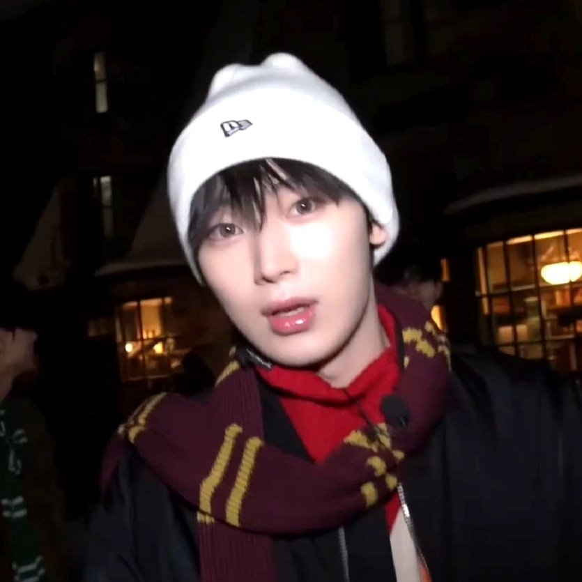푸울 tweet media