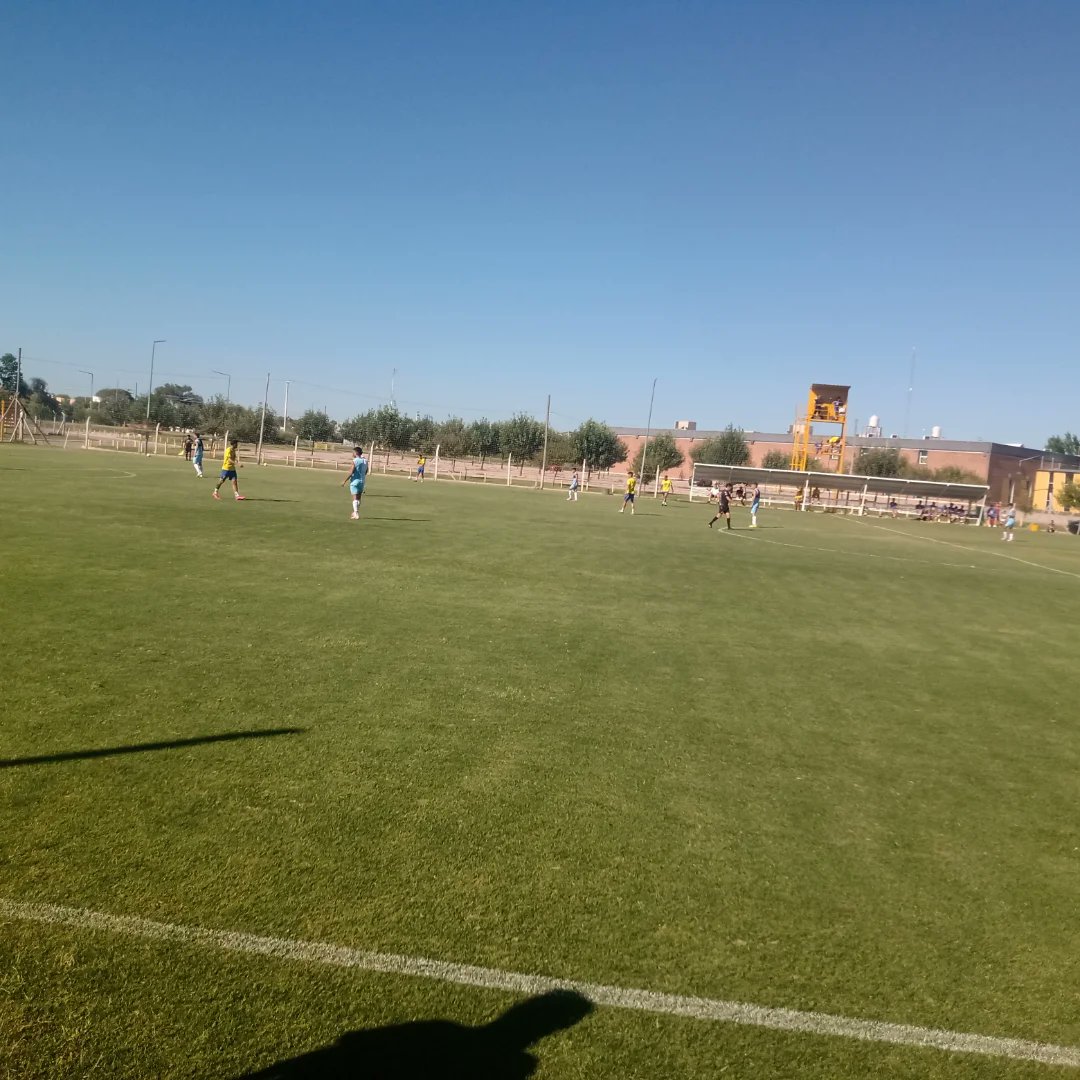 GOL de Atlanta lo presionaron a Ghigga en la salida y se la tiraron por arriba a Mattalia que estaba adelantado . Pierde <a href="/ClubARacing/">Club Atlético Racing</a> 0-1 promediando ya la segunda etapa