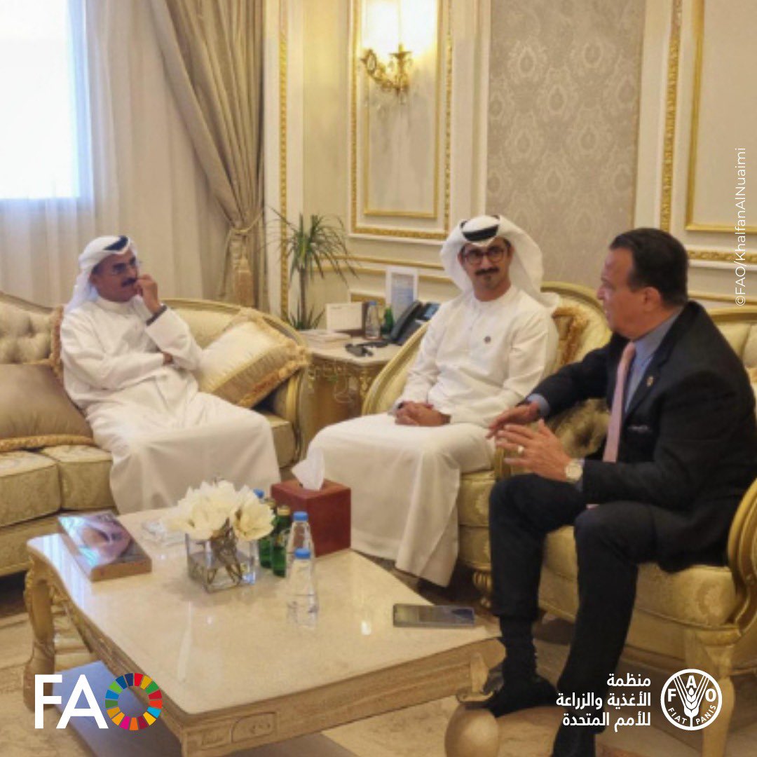 التقى <a href="/JaffKayan/">Kayan Akram JAFF</a> ،رئيس بعثة المكتب الإقليمي الفرعي لمنظمة الفاو في دول مجلس التعاون الخليجي واليمن،مع معالي د.عبدالله بلحيف النعيمي،رئيس المجلس الاستشاري لإمارة الشارقة

👈لبحث جهود دعم التنمية الزراعية المستدامة التي تشهدها الشارقة،

👈والتعاون في مجال الأمن الغذائي والتغذية مما