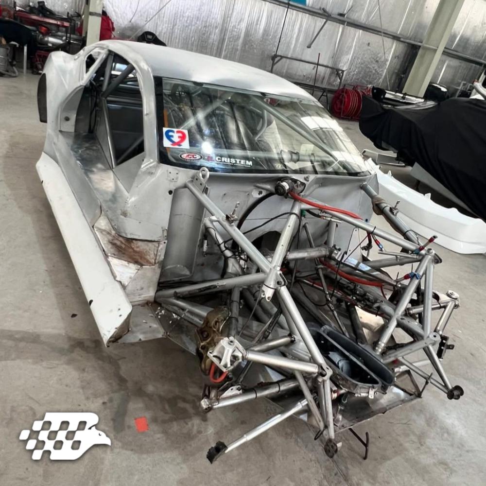 #TC | 🔜 El Camaro de Alaux, en camino

👉 A menos de un mes para el inicio de la temporada del Turismo Carretera, el Giavedoni Sport trabaja en el Chevrolet del oriundo de Pigüé.

🎙️ "Trabajamos para alivianar peso y trabajar en distintos detalles para luego pintar y comenzar