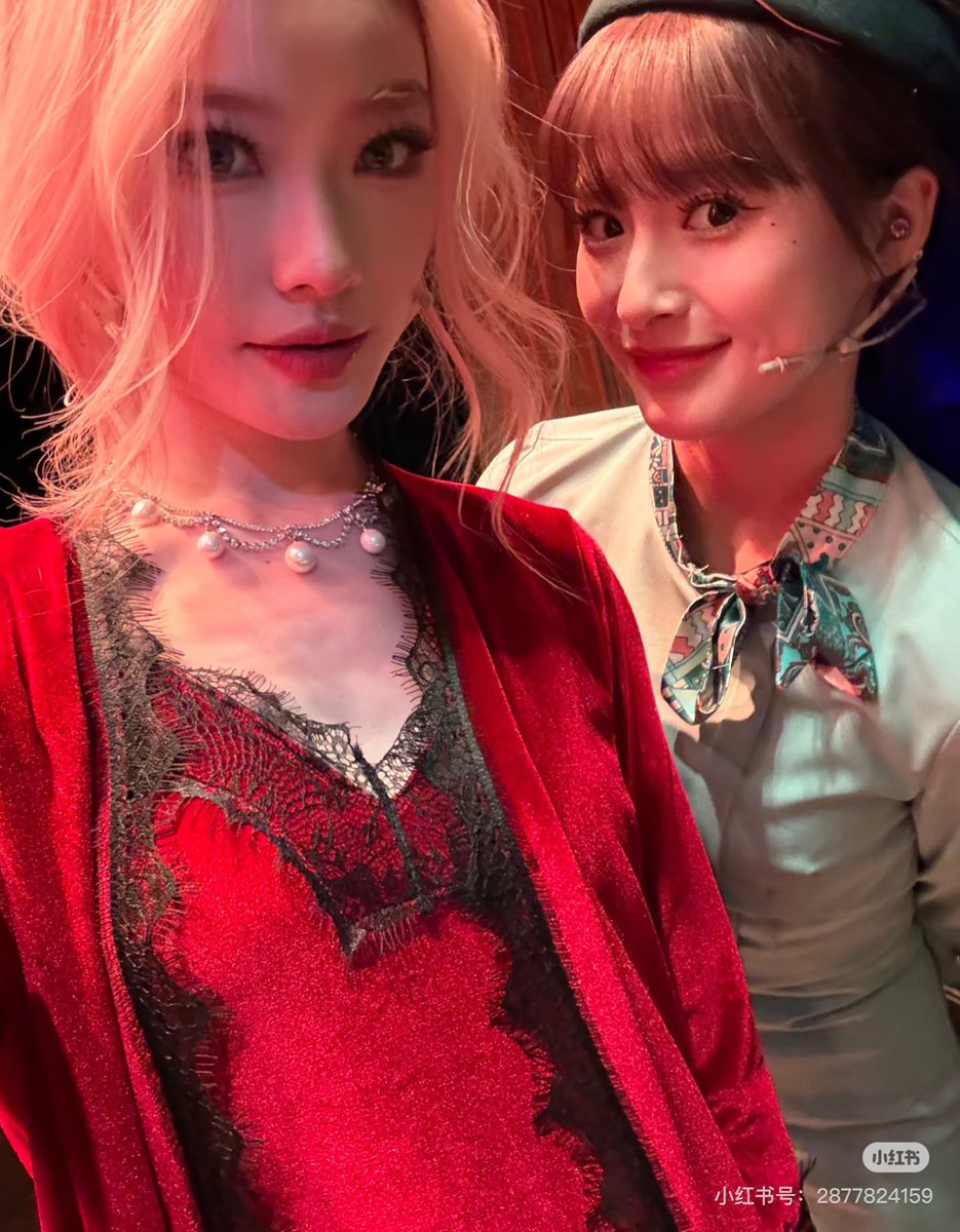 _LOVEPEDIA_'s tweet photo. ♡241226 RED 小紅书update♡2️⃣

全网在线征集杨青青拍立得。

#yangzige #zige #杨梓格 #양쯔거 #ヤンズーグァ ヤンズ　ズーグァ https://t.co/QUTz8CPREn