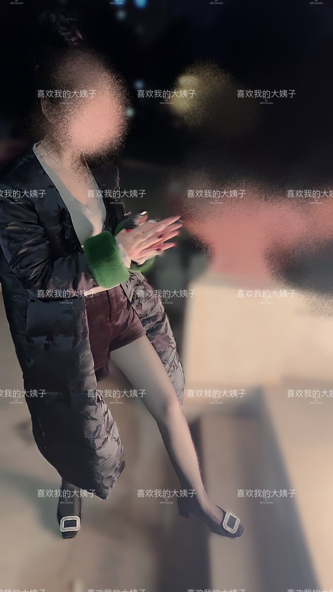 一月24号晚上好兄弟们
下午下班回家的时候看到路上有卖炮的，就买了一些回家，刚和老婆大姐带着孩子一起放完
现在的时间点已经回家了，想着先更新和兄弟们汇报一下😁 https://t.co/ItM5EWu9Zf