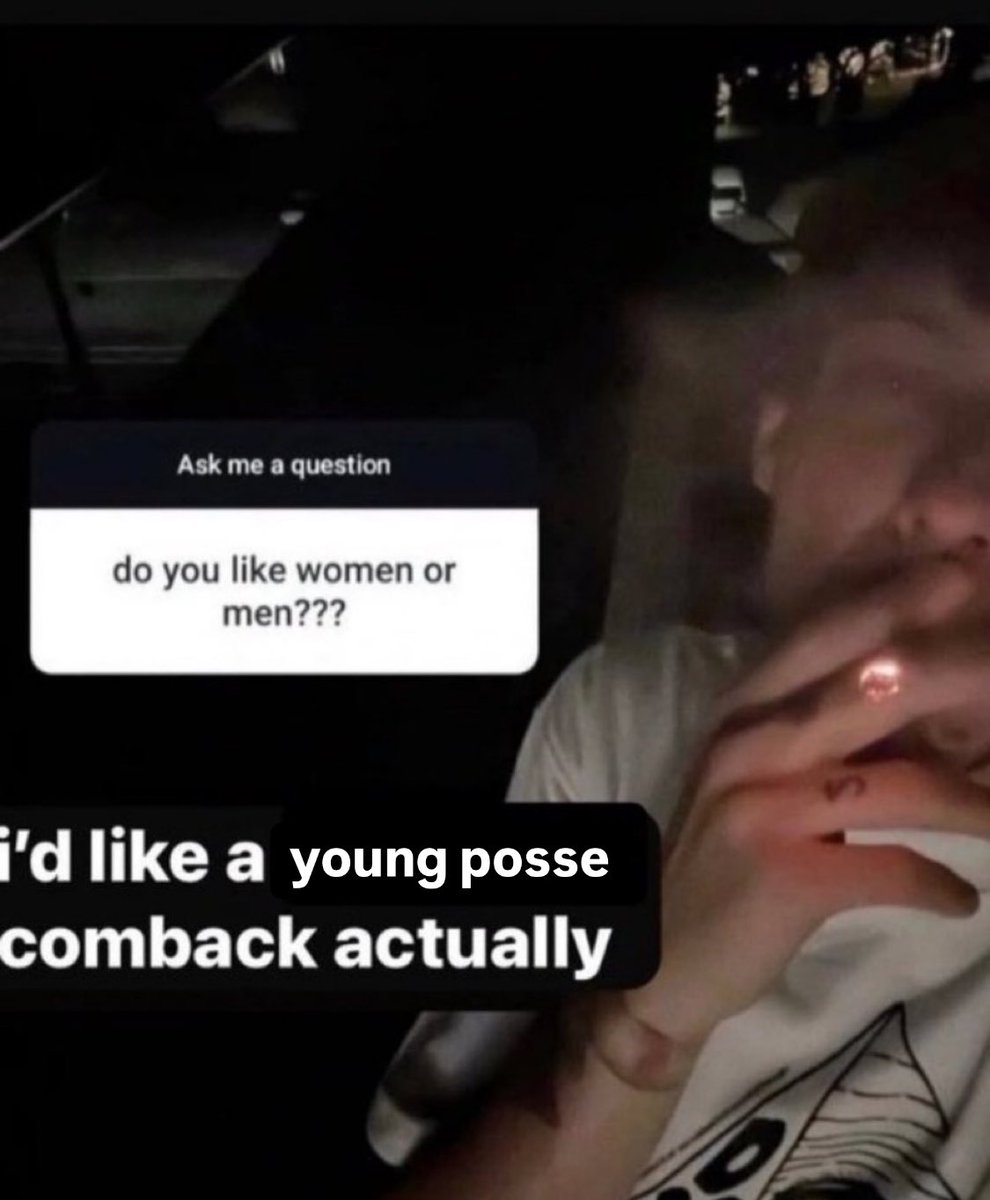 ۟ (@hourlydoeun) on Twitter photo 