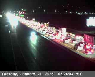 KCBSAMFMTraffic's tweet photo. #Tracy: Westbound #Interstate205 is sluggish from Naglee road. Then, you're slow from before the Eleventh Street onramp onto westbound #Interstate580 to past Grant Line Road. #KCBSTraffic 📷CalTrans https://t.co/vZ97PAr0ui