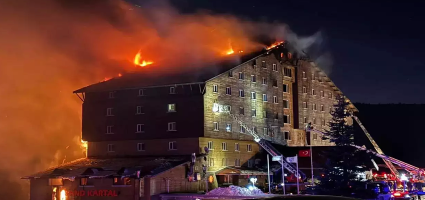 Khabarfast's tweet image. Turkey Fire: तुर्की के स्की रिसॉर्ट में लगी भीषण आग, 66 लोगों की मौत, कई घायल

#Turkey #turkeyfire #TurkeySkiResortFire #Fire #Accidents @BJP4India 

khabarfast.com/world-massive-…