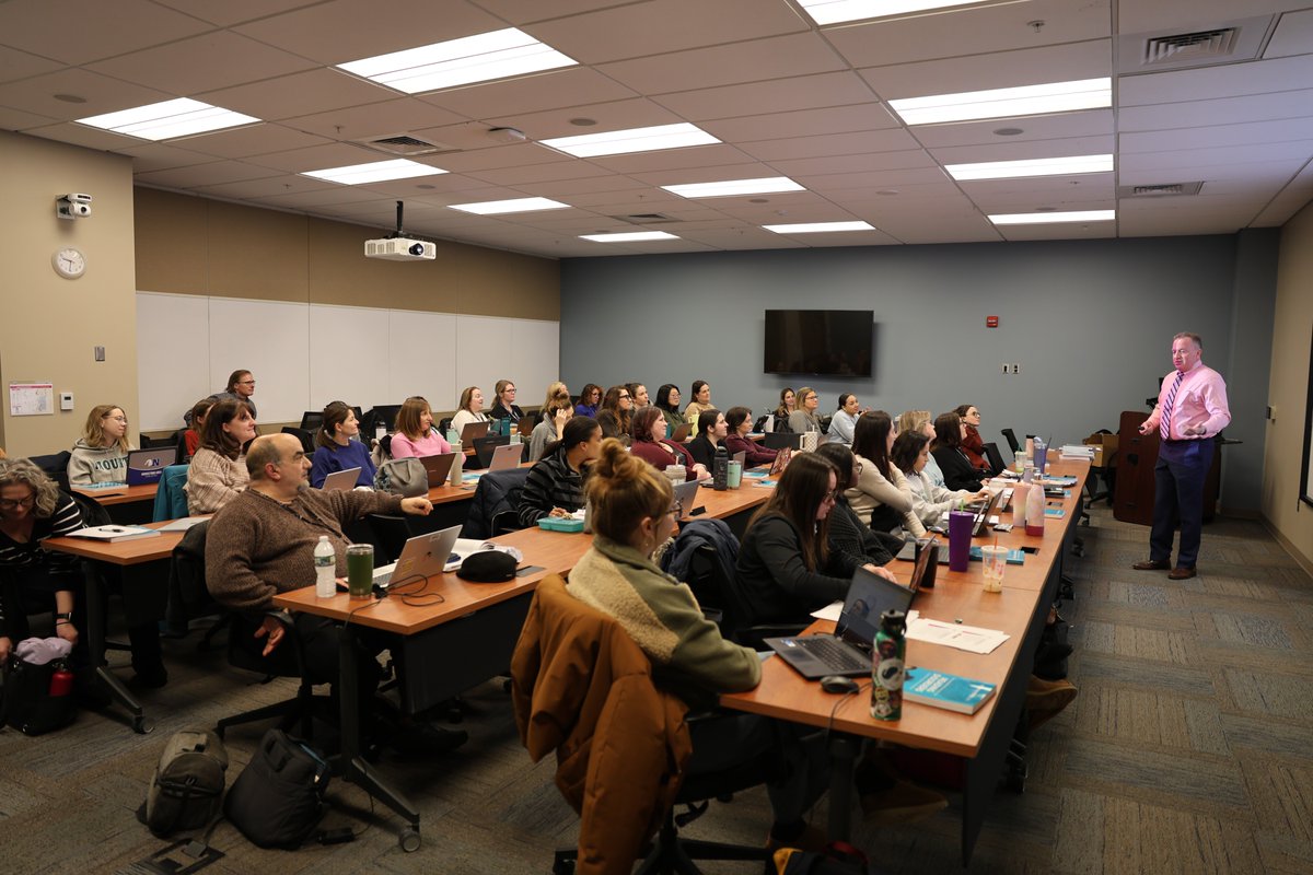 Thank you, Dr. Steven G. Feifer, for sharing your expertise and leading an enlightening workshop at #MCIU last week! Fifty educators joined us to explore reading disorders through a brain-based lens, focusing on post-pandemic literacy trends in the U.S.
