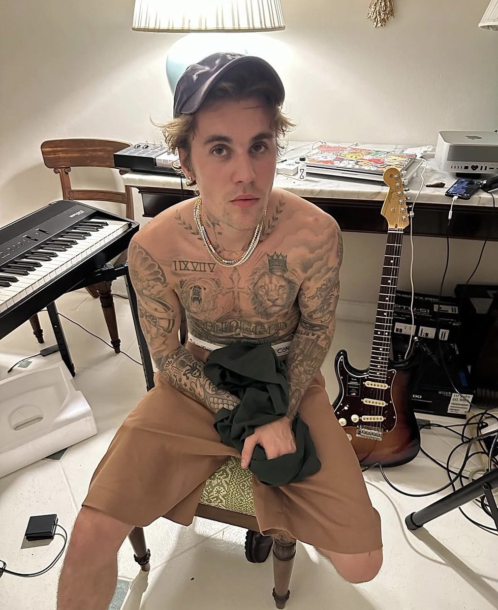 doctorTeeTee's tweet image. unpopular opinion: justin bieber's prime time is long gone and nobody wants new music from him anymore