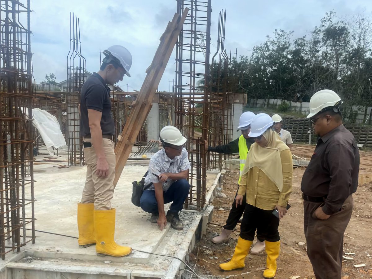 Ir. Br. Azree tweet media